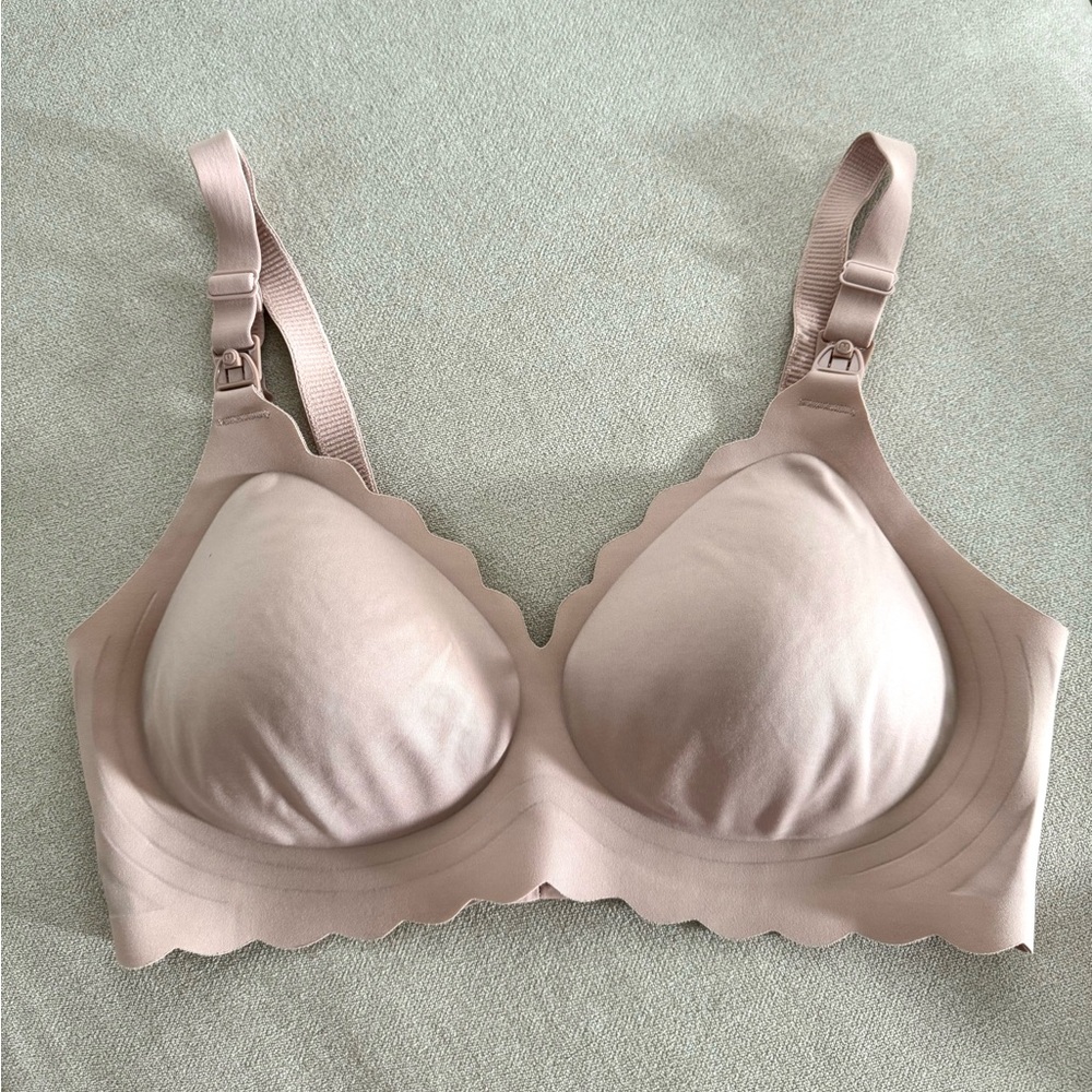 Momcozy nursing bra